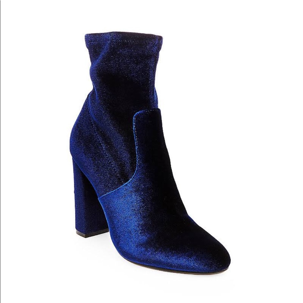 Steve Madden Edit Velvet Booties
